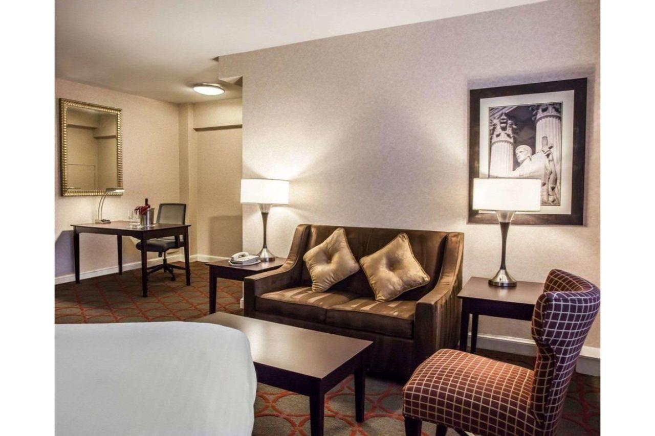 The Virginian Suites, Ascend Hotel Collection Арлингтън Екстериор снимка