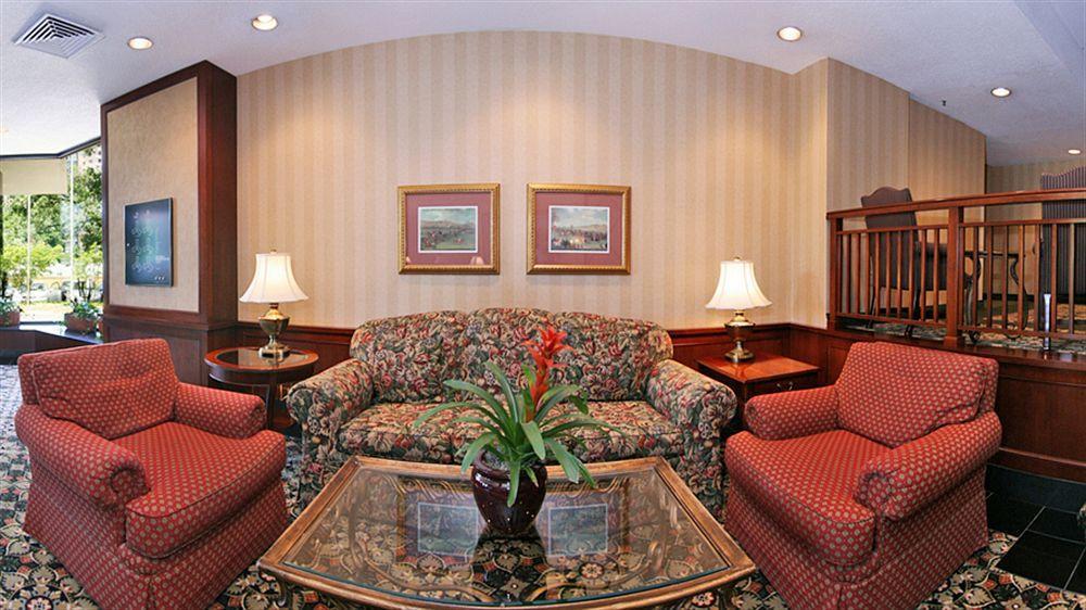 The Virginian Suites, Ascend Hotel Collection Арлингтън Екстериор снимка