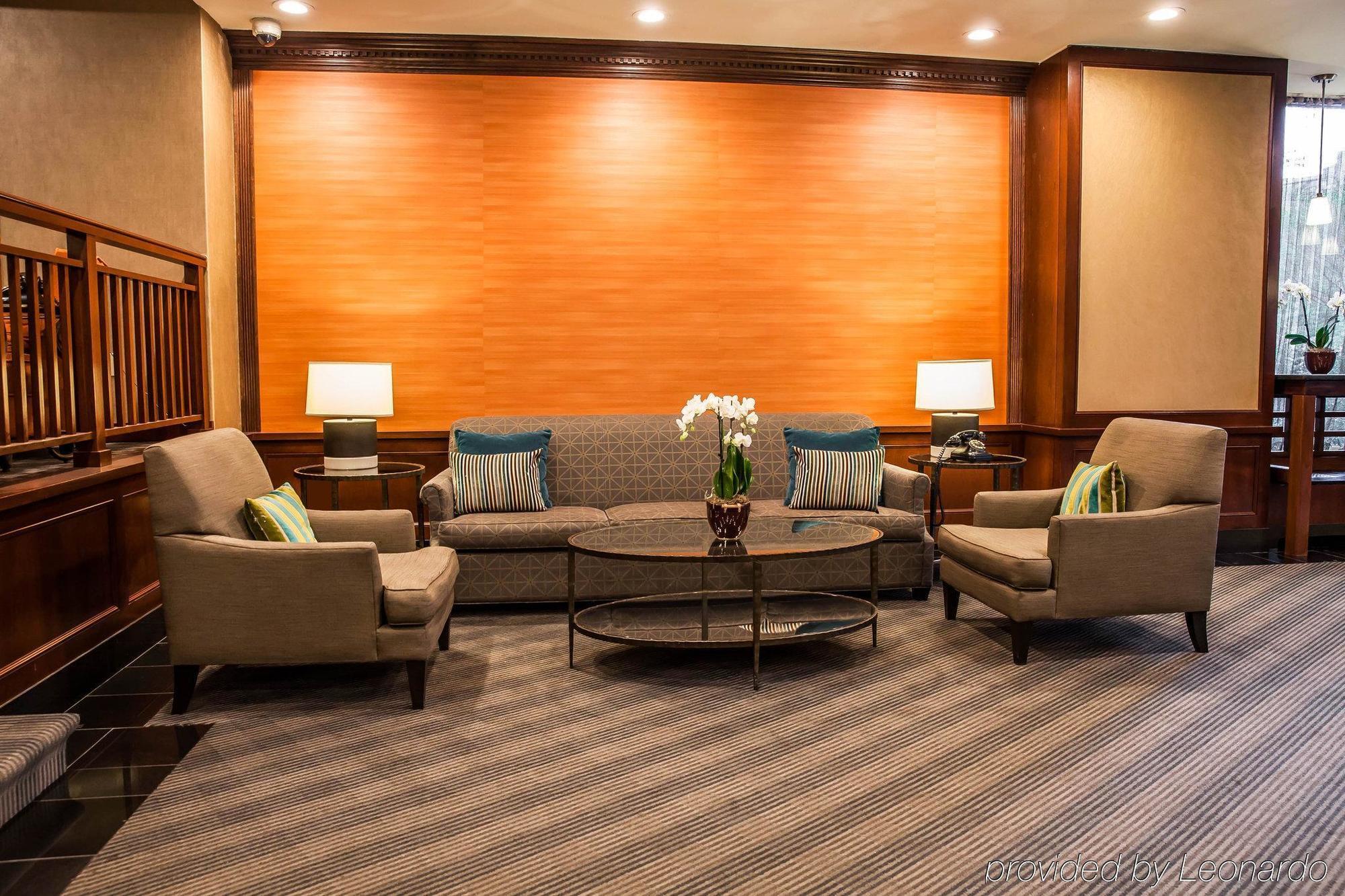 The Virginian Suites, Ascend Hotel Collection Арлингтън Екстериор снимка