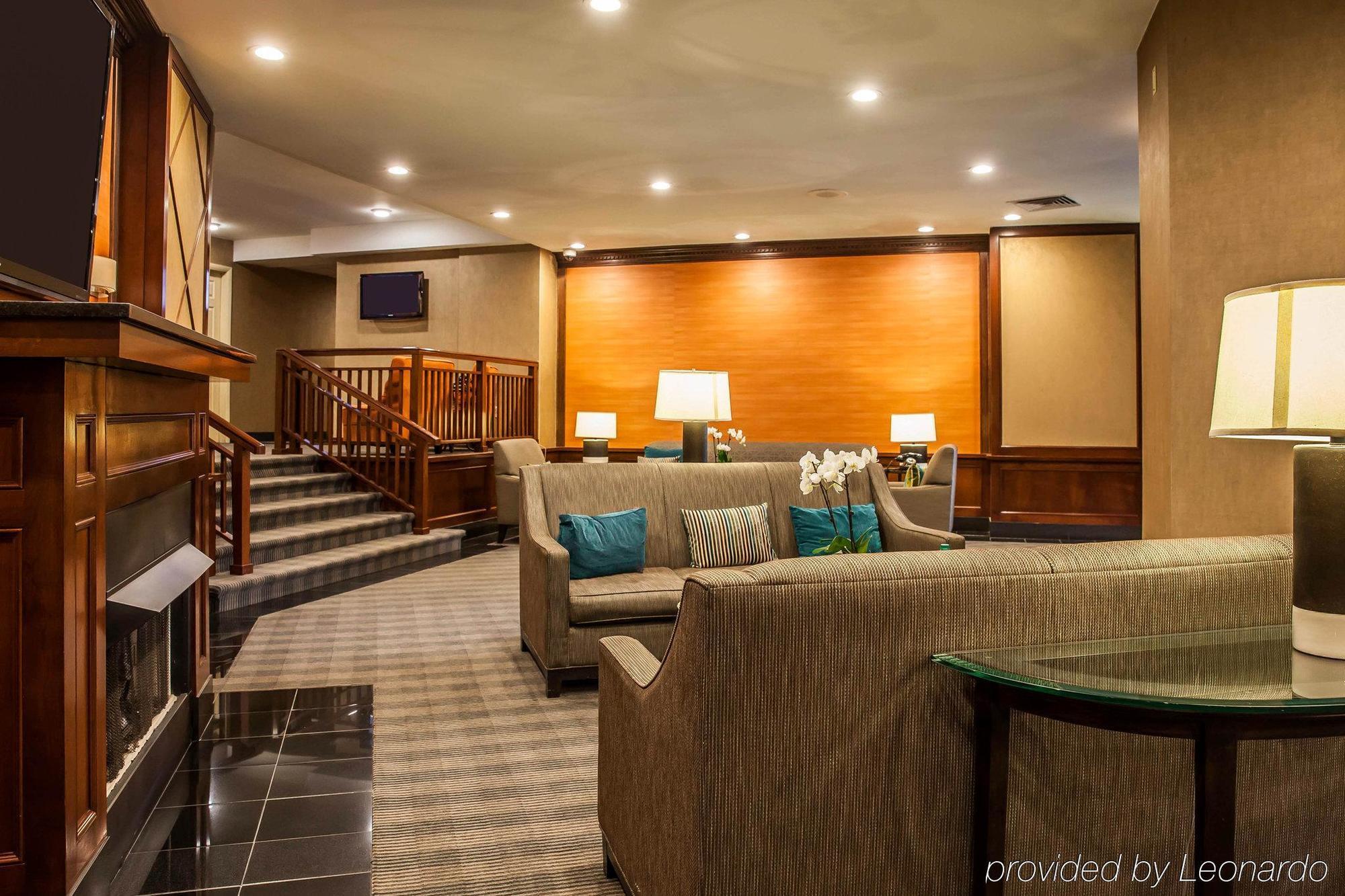 The Virginian Suites, Ascend Hotel Collection Арлингтън Екстериор снимка