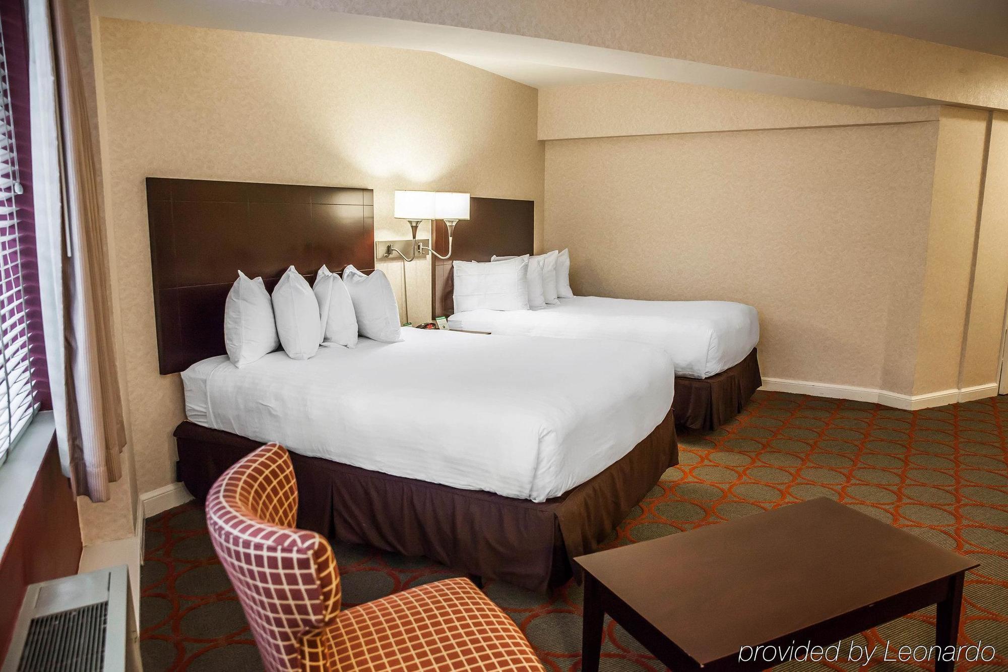 The Virginian Suites, Ascend Hotel Collection Арлингтън Екстериор снимка