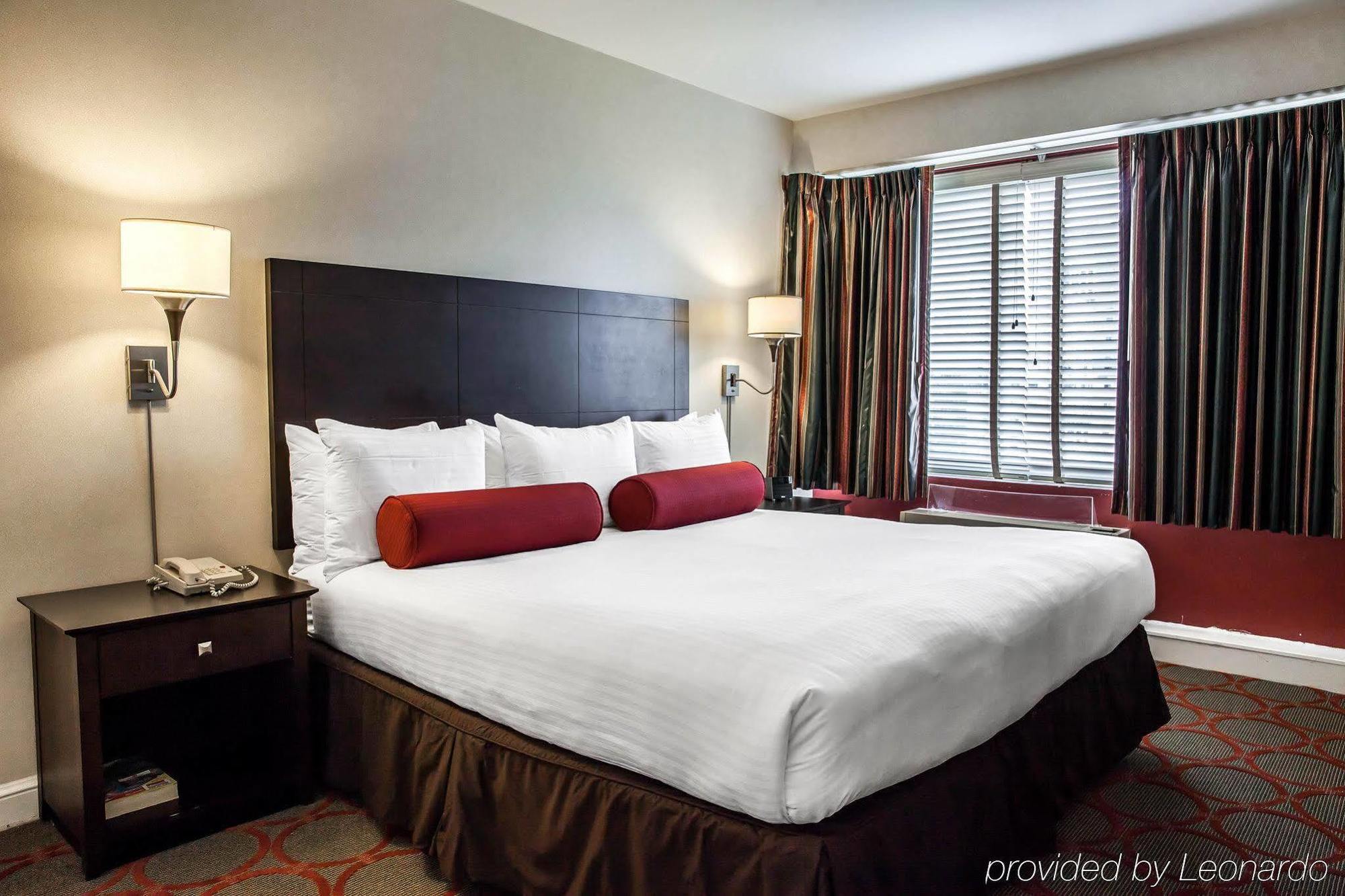 The Virginian Suites, Ascend Hotel Collection Арлингтън Екстериор снимка