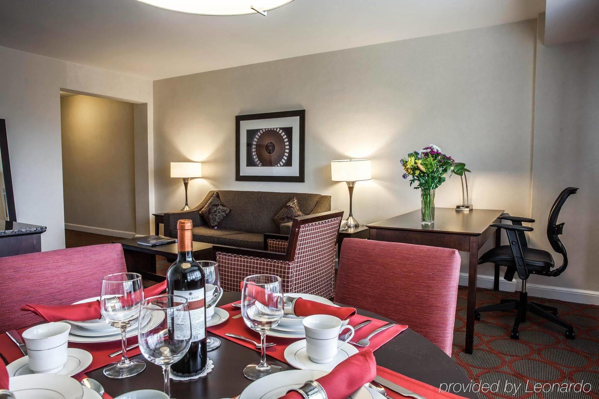 The Virginian Suites, Ascend Hotel Collection Арлингтън Екстериор снимка
