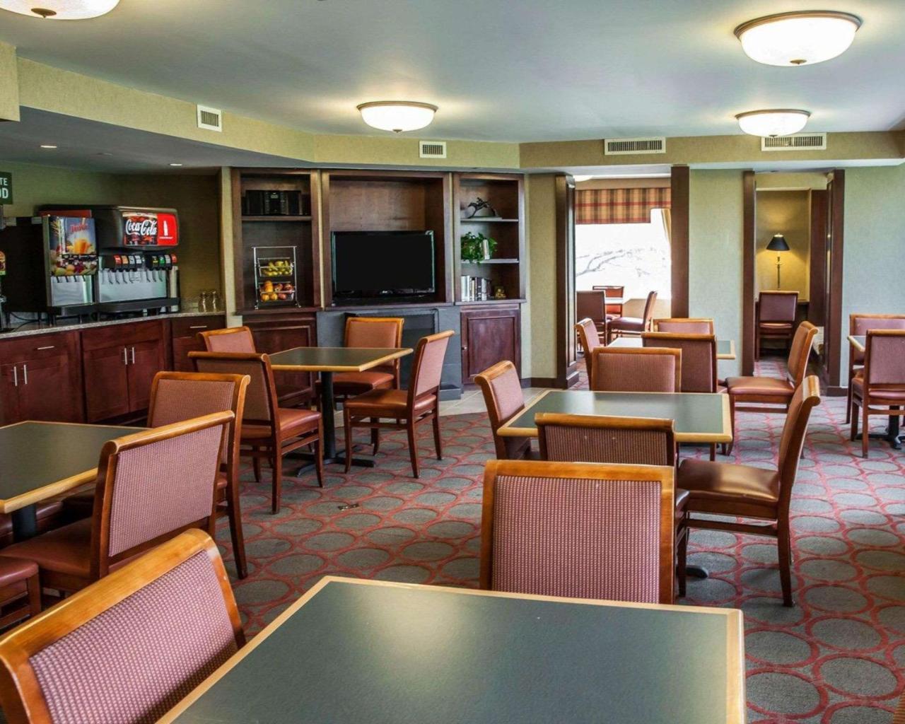 The Virginian Suites, Ascend Hotel Collection Арлингтън Екстериор снимка