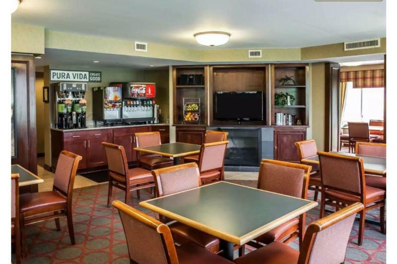 The Virginian Suites, Ascend Hotel Collection Арлингтън Екстериор снимка